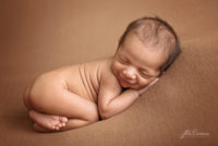 newborn-portraits-~Alla~Darkina~Photography20190922DSC__9215.jpg