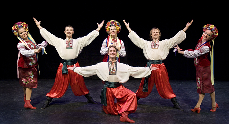 russian-dancers